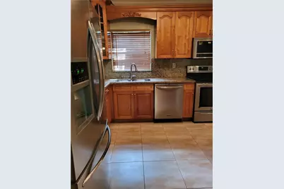 780 NE 199th Street #101E, Miami, FL 33179 - Photo 4