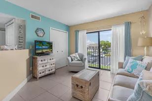 3209 S Lakeview Cir, Hutchinson Island, FL 34949 - Photo 4