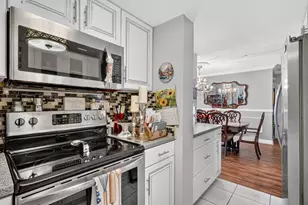 3792 NE Ocean Blvd, Jensen Beach, FL 34957 - Photo 8