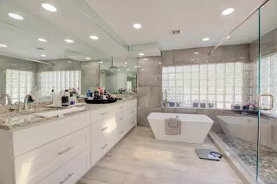349 NE 2nd Street, Boca Raton, FL 33432 - Photo 18