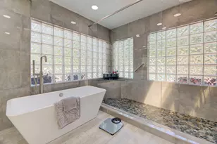 349 NE 2nd St, Boca Raton, FL 33432 - Photo 20