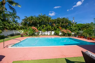 349 NE 2nd Street, Boca Raton, FL 33432 - Photo 36