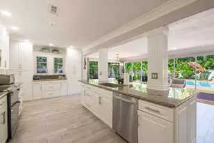 349 NE 2nd St, Boca Raton, FL 33432 - Photo 12