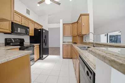 7000 NW 4th Avenue, Boca Raton, FL 33487 - Photo 12