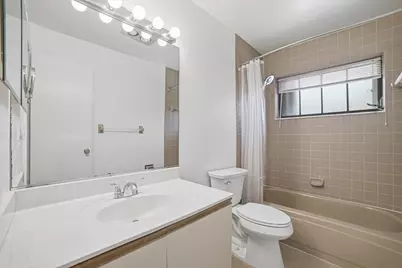 7000 NW 4th Avenue, Boca Raton, FL 33487 - Photo 22