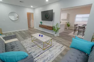 1102 Sunset Rd, West Palm Beach, FL 33401 - Photo 2