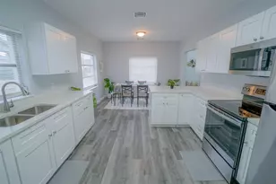 1102 Sunset Rd, West Palm Beach, FL 33401 - Photo 8