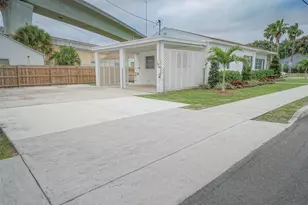 1102 Sunset Rd, West Palm Beach, FL 33401 - Photo 20