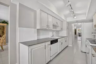 20110 Boca W Dr, Boca Raton, FL 33434 - Photo 12