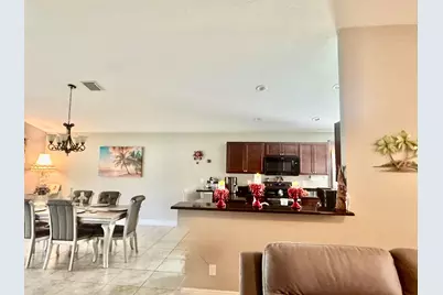 9621 Rainwood Court, Fort Pierce, FL 34945 - Photo 4