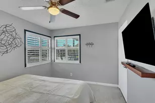 7618 Tahiti Ln, Lake Worth, FL 33467 - Photo 2