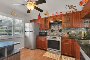 7618 Tahiti Ln, Lake Worth, FL 33467 - Photo 6
