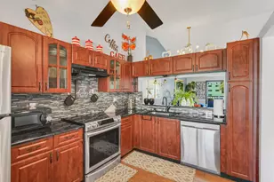 7618 Tahiti Ln, Lake Worth, FL 33467 - Photo 8