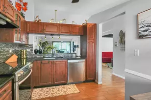 7618 Tahiti Ln, Lake Worth, FL 33467 - Photo 10