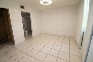 1040 NW 80th Ave, Margate, FL 33063 - Photo 8