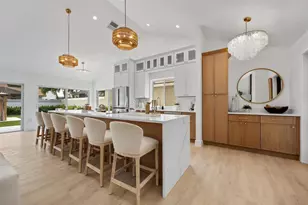 126 Cape Pointe Cir, Jupiter, FL 33477 - Photo 2