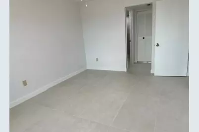 7345 W 4th Avenue #403, Hialeah, FL 33014 - Photo 6