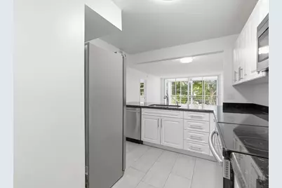 9325 Lagoon Place #405, Davie, FL 33324 - Photo 8