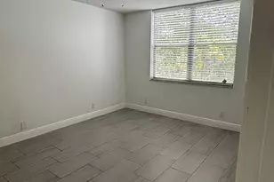 9325 Lagoon Pl, Davie, FL 33324 - Photo 6