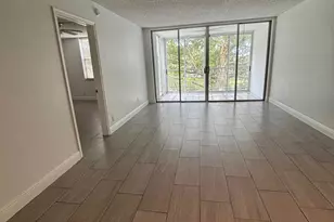 9325 Lagoon Pl, Davie, FL 33324 - Photo 6