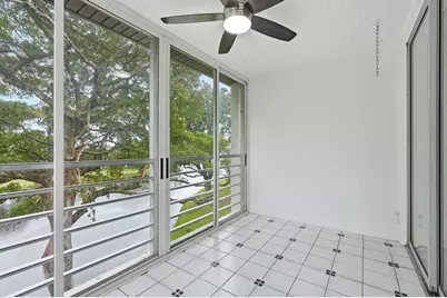 9325 Lagoon Place #405, Davie, FL 33324 - Photo 22