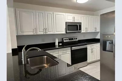 9325 Lagoon Place #405, Davie, FL 33324 - Photo 2