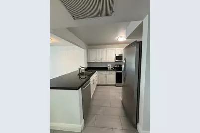9325 Lagoon Place, Davie, FL 33324 - Photo 4