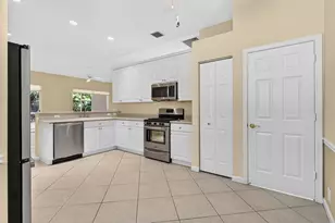 174 NW Lawton Rd, Port Saint Lucie, FL 34986 - Photo 14
