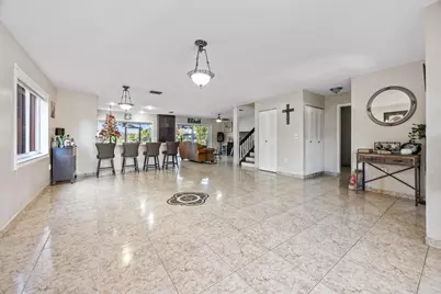 940 SW 96th Avenue, Pembroke Pines, FL 33025 - Photo 2