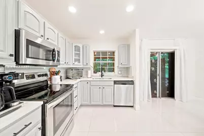 8026 SW 20th Court, Davie, FL 33324 - Photo 8