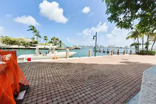 2650 Lake Shore Dr, Riviera Beach, FL 33404 - Photo 20
