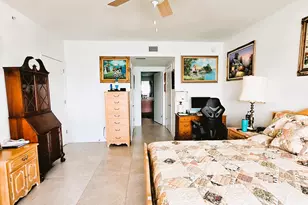 2650 Lake Shore Dr, Riviera Beach, FL 33404 - Photo 8
