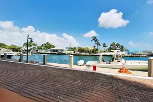 2650 Lake Shore Dr, Riviera Beach, FL 33404 - Photo 32