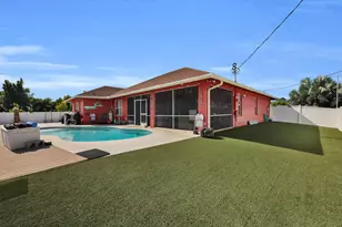 362 SW Paw Ct, Port Saint Lucie, FL 34953 - Photo 6