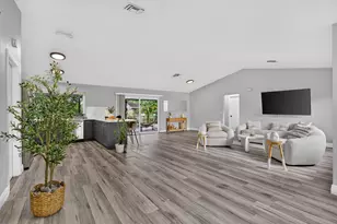 4950 SW 11th Cir, Margate, FL 33068 - Photo 4