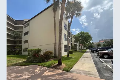 2306 S Cypress Bend Drive #420, Pompano Beach, FL 33069 - Photo 30