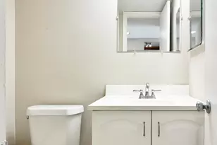 2306 S Cypress Bend Dr, Pompano Beach, FL 33069 - Photo 10