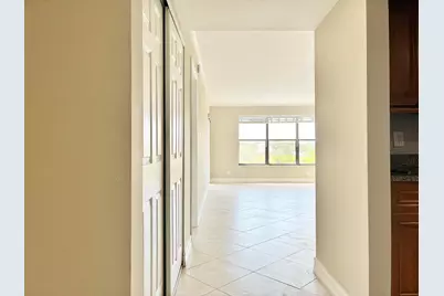 2306 S Cypress Bend Drive #420, Pompano Beach, FL 33069 - Photo 12
