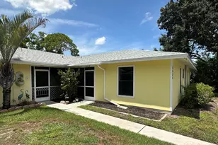 4684 SE Teri Pl, Stuart, FL 34997 - Photo 1