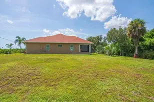 5327 N Old Dixie Hwy, Fort Pierce, FL 34946 - Photo 24