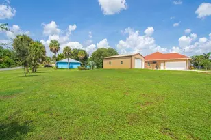 5327 N Old Dixie Hwy, Fort Pierce, FL 34946 - Photo 36