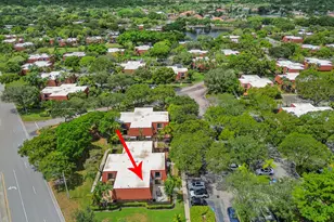 746 NW 98th Way, Plantation, FL 33324 - Photo 2