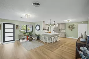 2332 NE 17th Terrace, Wilton Manors, FL 33305 - Photo 8