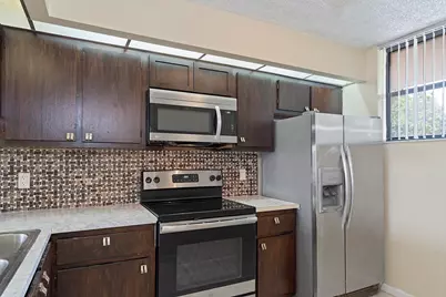 112 Lake Emerald Drive #209, Oakland Park, FL 33309 - Photo 4