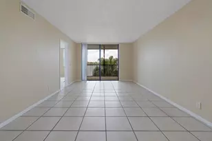 112 Lake Emerald Dr, Oakland Park, FL 33309 - Photo 6
