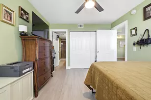 760 Executive Center Dr, West Palm Beach, FL 33401 - Photo 8