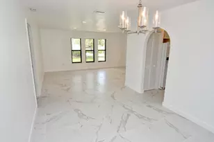 943 SE Browning Ave, Port Saint Lucie, FL 34983 - Photo 10