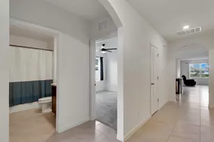 643 NW Riverside Dr, Port Saint Lucie, FL 34983 - Photo 16