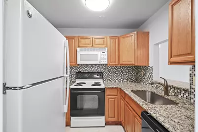 950 S Kanner Highway #D5, Stuart, FL 34994 - Photo 2
