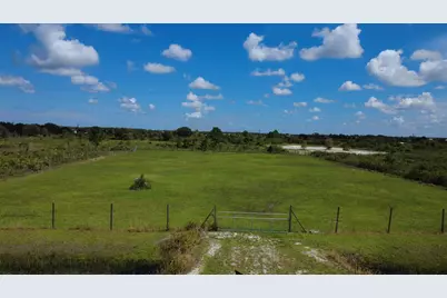 19029 NW 258th Street, Okeechobee, FL 34972 - Photo 2